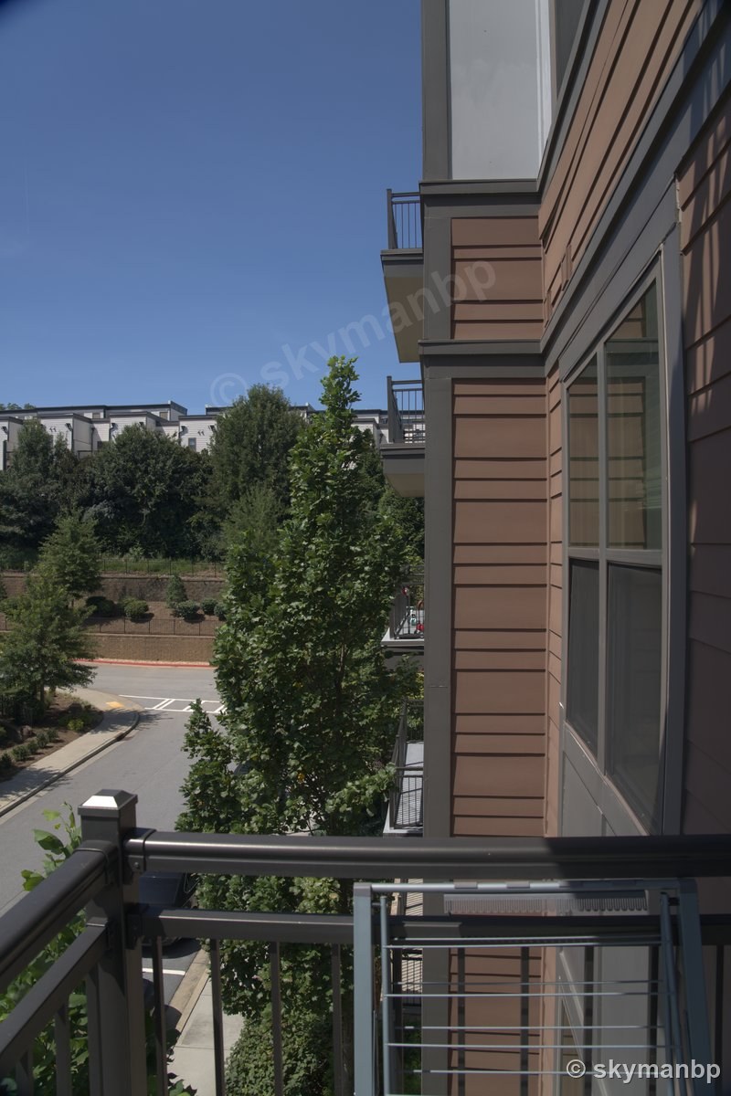 Sony α7R IVA ARW, balcony view: neutral develop